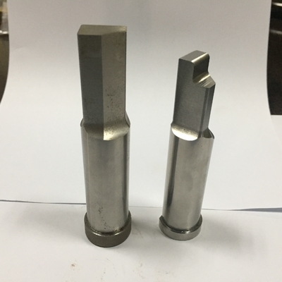 La perforazione fatta un passo del dado appunta il BACCANO materiale di m2 9861 perforazione perforante di D SKH51 HSS